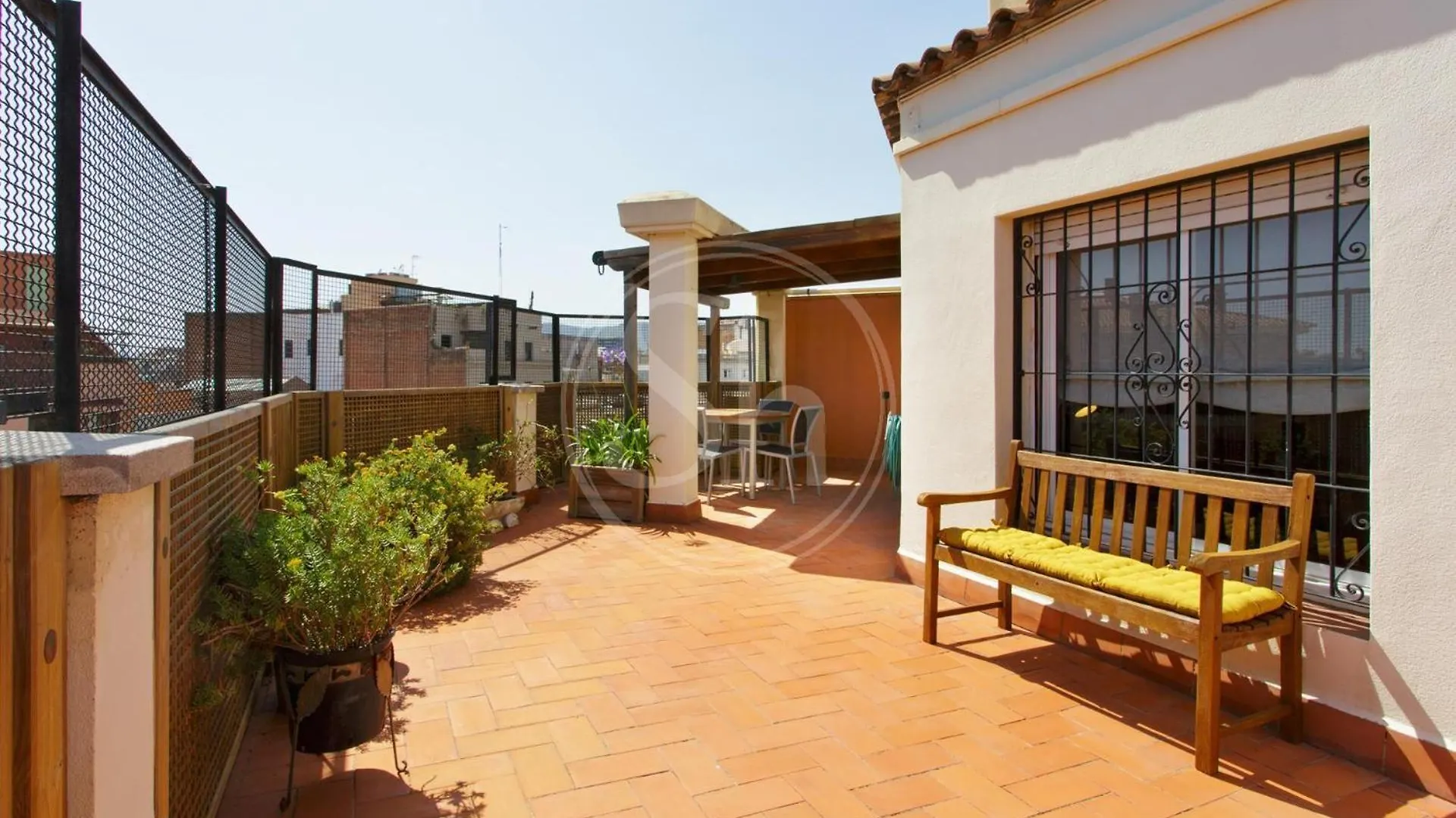 Amplio Apartamento En Barcelona Apartment