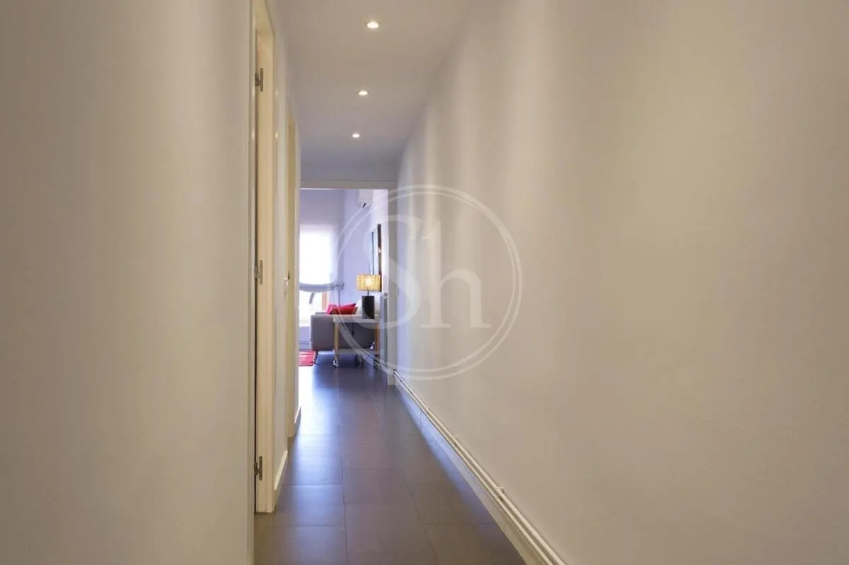 Amplio Apartamento En Barcelona Spain